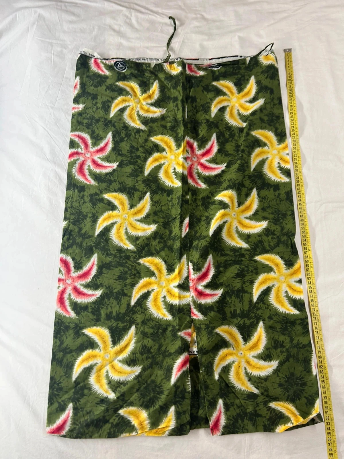 Vintage custom-fit dress with multicolored patterns – photo 2